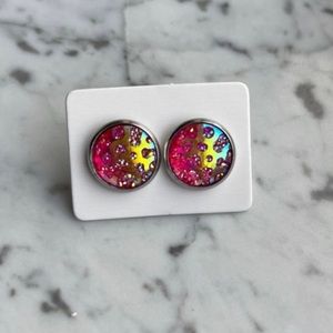 Pink Swirl Stud earrings